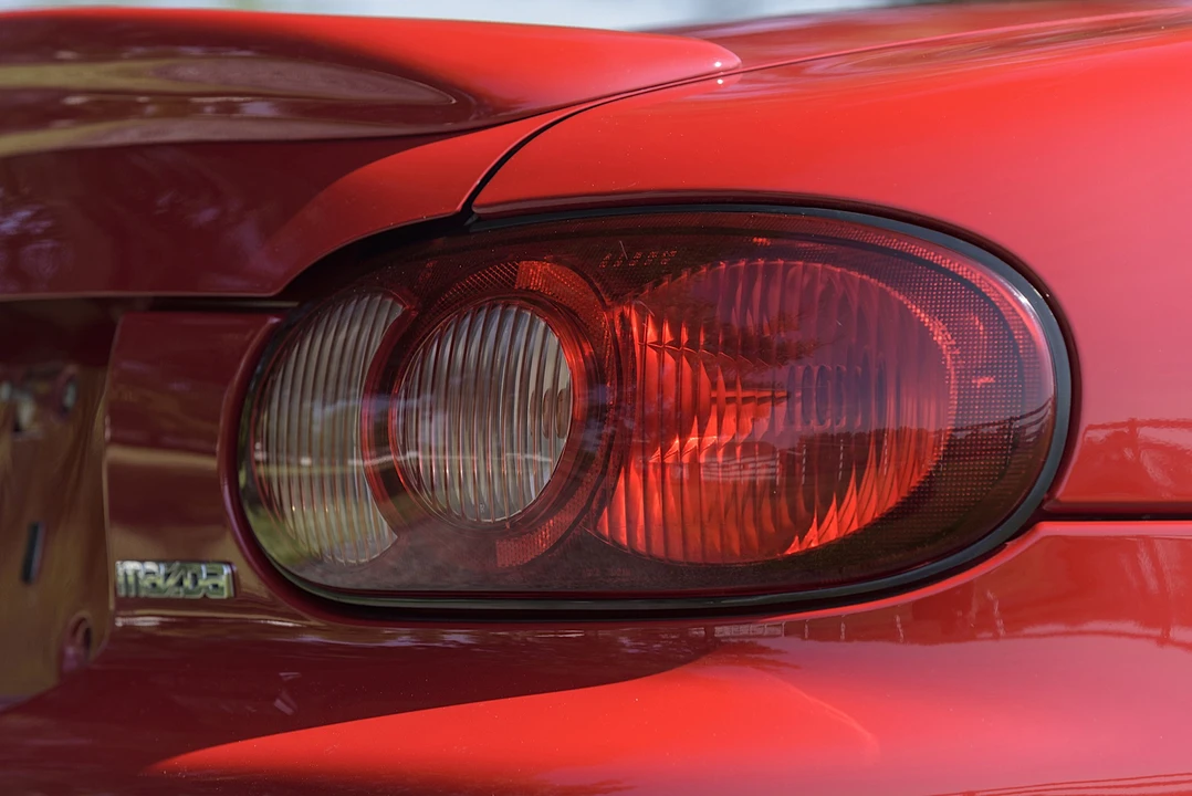 2003 Mazda NB MX-5 Miata - Image 20 of 31