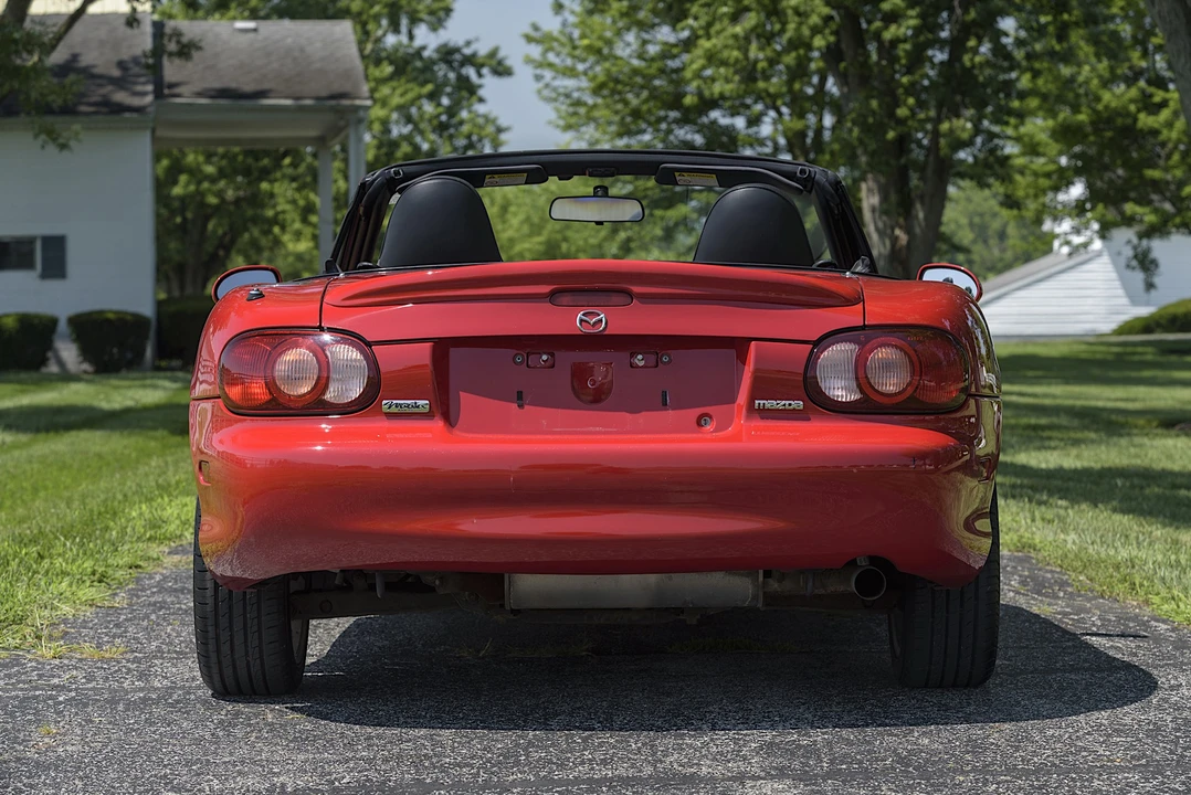 2003 Mazda NB MX-5 Miata - Image 8 of 31