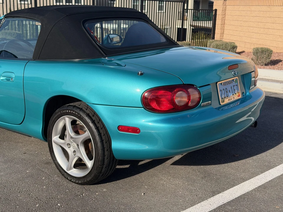 2003 Mazda NB MX-5 Miata - Image 28 of 31
