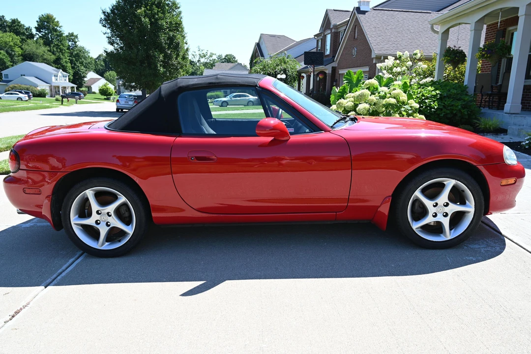 2003 Mazda NB MX-5 Miata - Image 3 of 31
