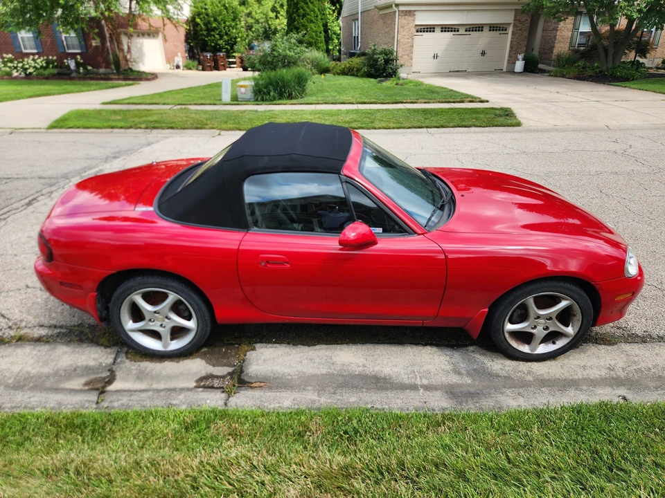 2003 Mazda NB MX-5 Miata - Image 9 of 31