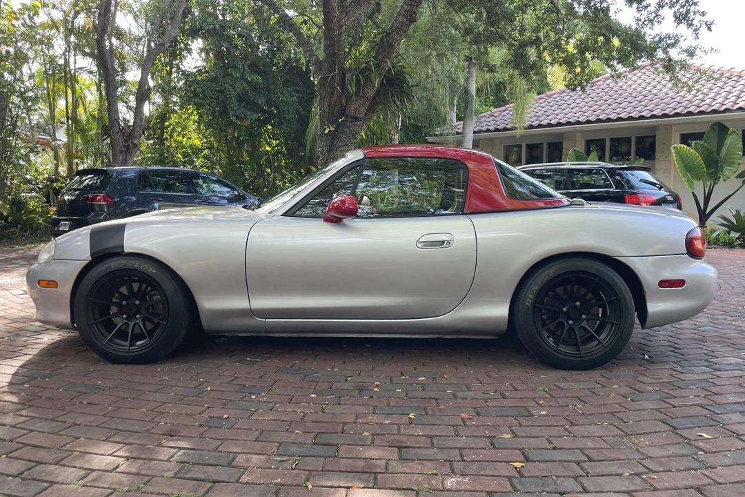 2003 Mazda NB MX-5 Miata - Image 3 of 31