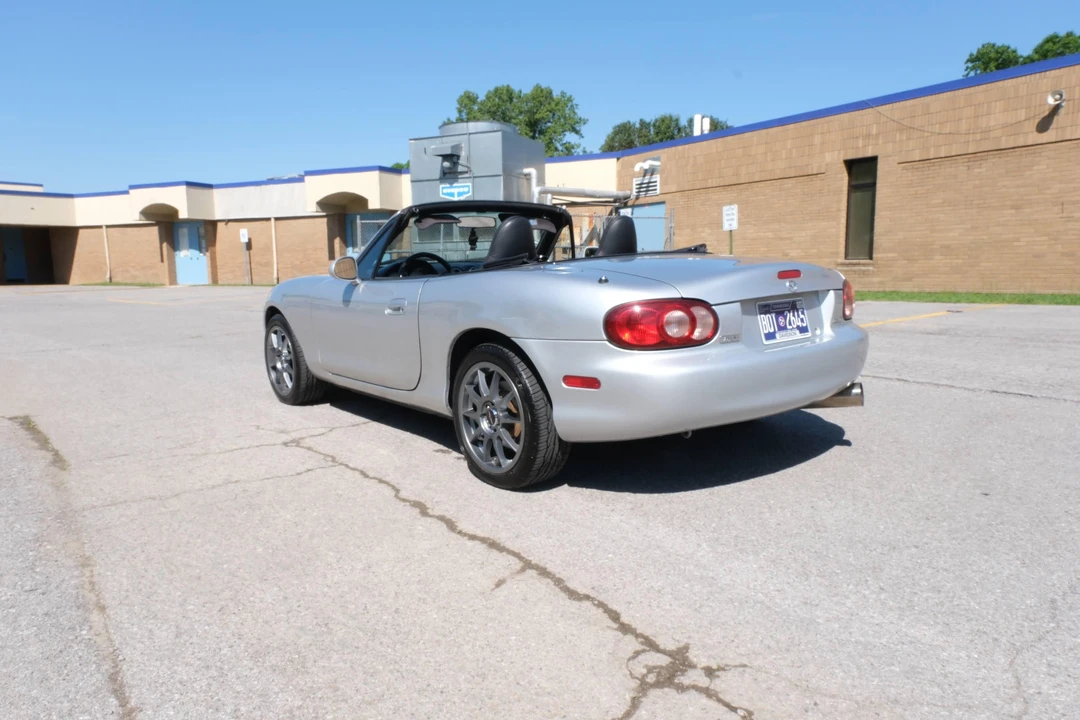 2003 Mazda NB MX-5 Miata - Image 10 of 31