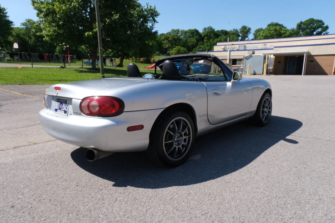2003 Mazda NB MX-5 Miata - Image 13 of 31