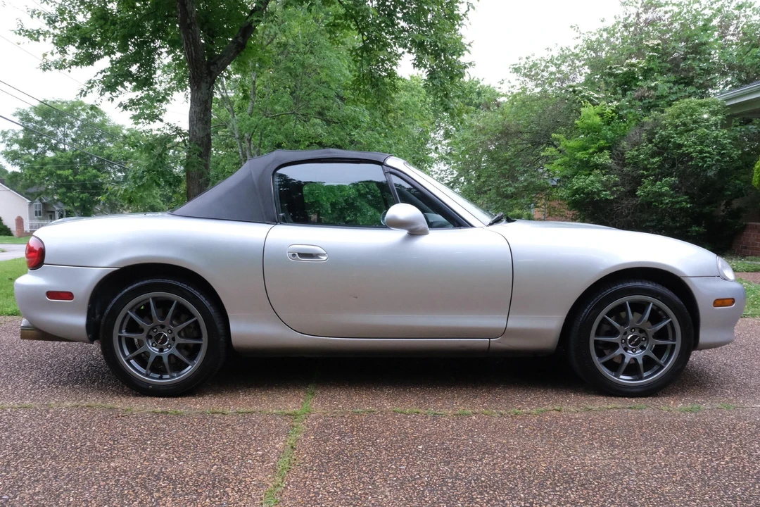 2003 Mazda NB MX-5 Miata - Image 27 of 31