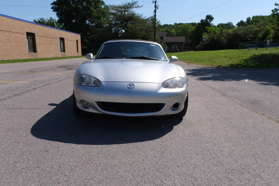 2003 Mazda NB MX-5 Miata - Image 17 of 31