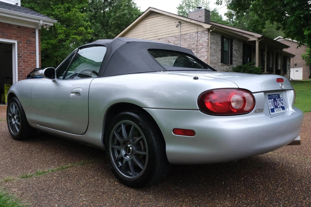 2003 Mazda NB MX-5 Miata - Image 4 of 31
