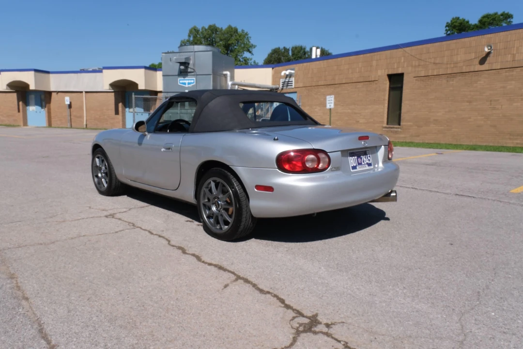 2003 Mazda NB MX-5 Miata - Image 23 of 31