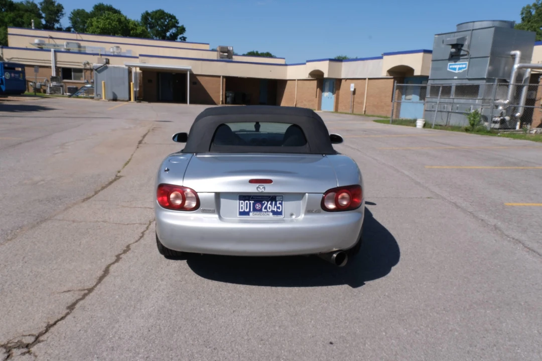 2003 Mazda NB MX-5 Miata - Image 24 of 31