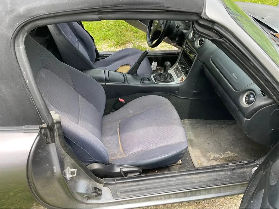2003 Mazda NB MX-5 Miata - Image 5 of 10