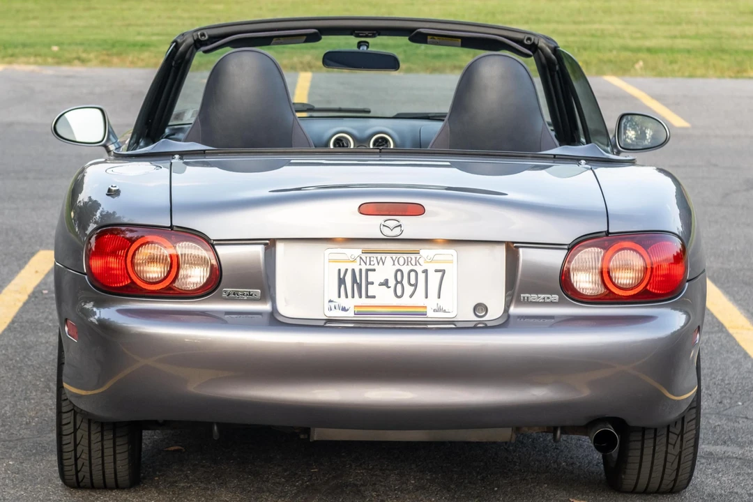 2003 Mazda NB MX-5 Miata - Image 5 of 31