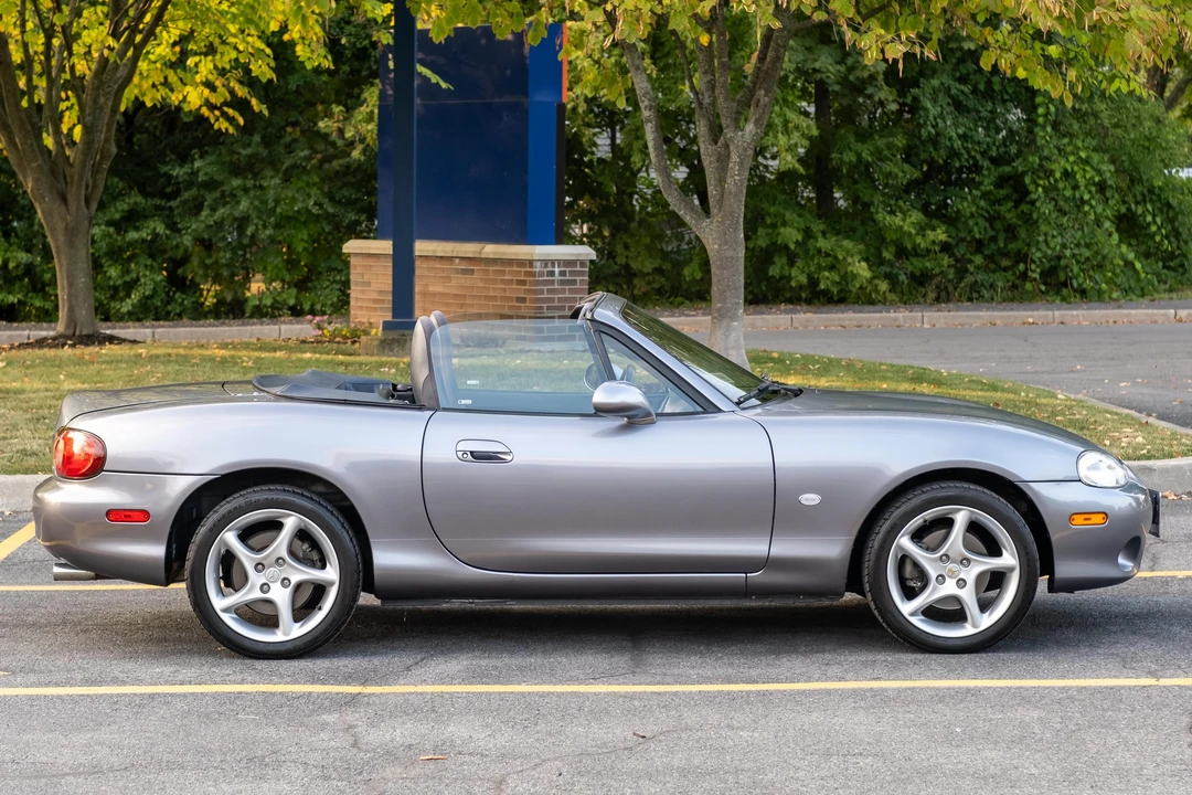 2003 Mazda NB MX-5 Miata - Image 3 of 31