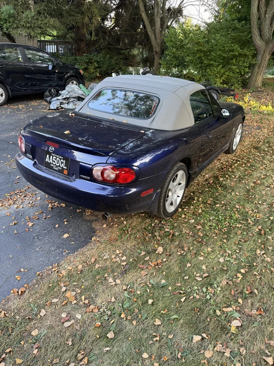 2003 Mazda NB MX-5 Miata - Image 5 of 31