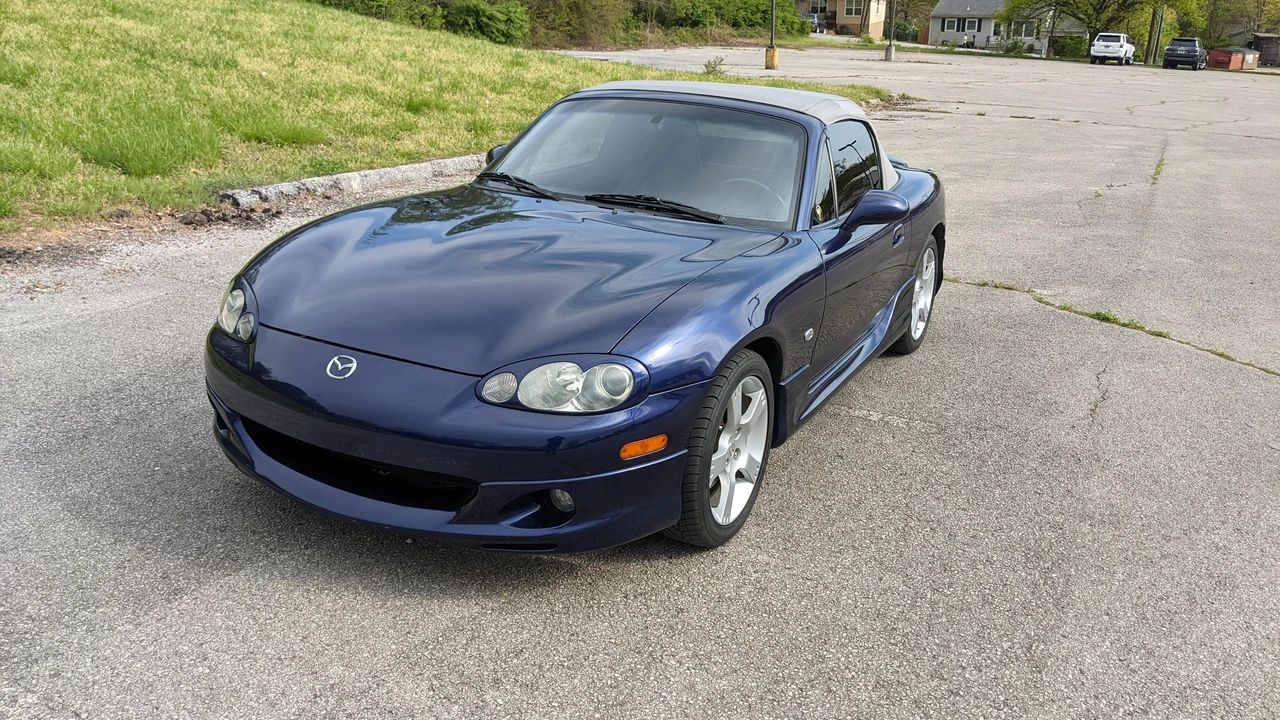 2003 Mazda NB MX-5 Miata - Image 8 of 31