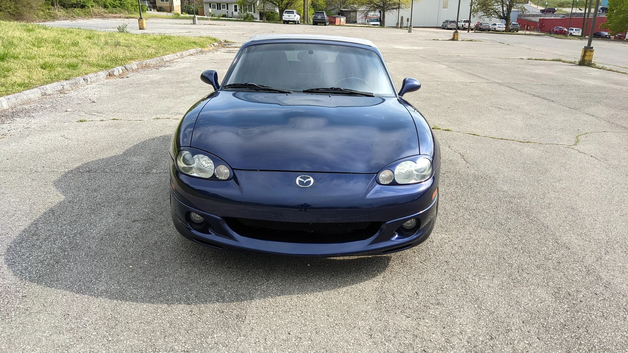 2003 Mazda NB MX-5 Miata - Image 7 of 31
