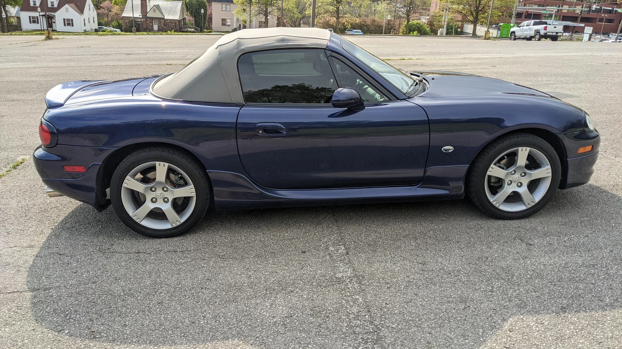 2003 Mazda NB MX-5 Miata - Image 16 of 31