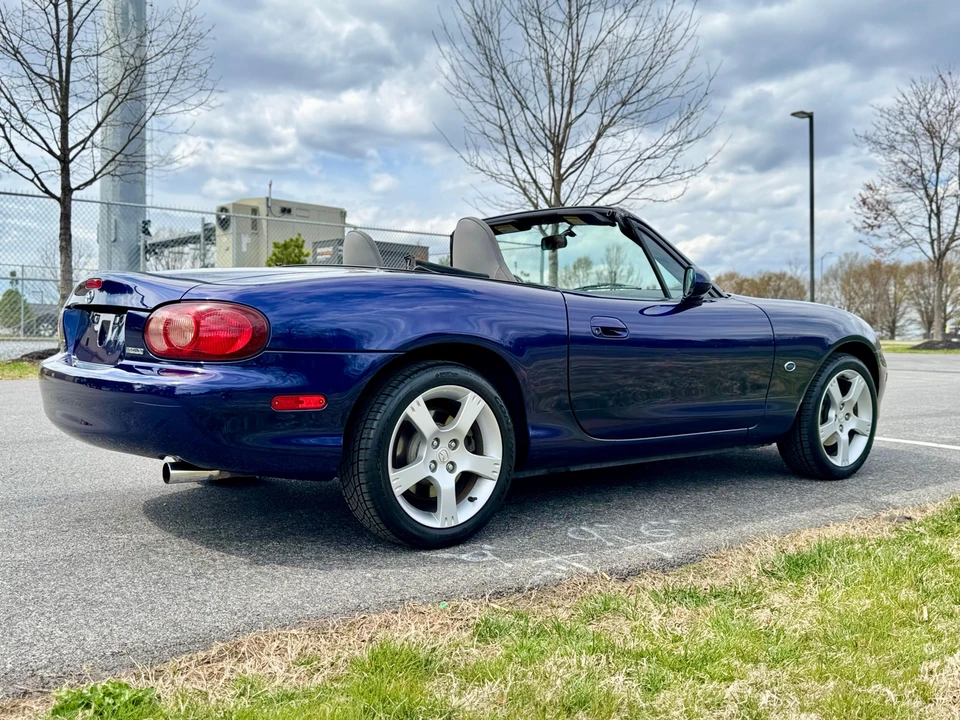 2003 Mazda NB MX-5 Miata - Image 20 of 31