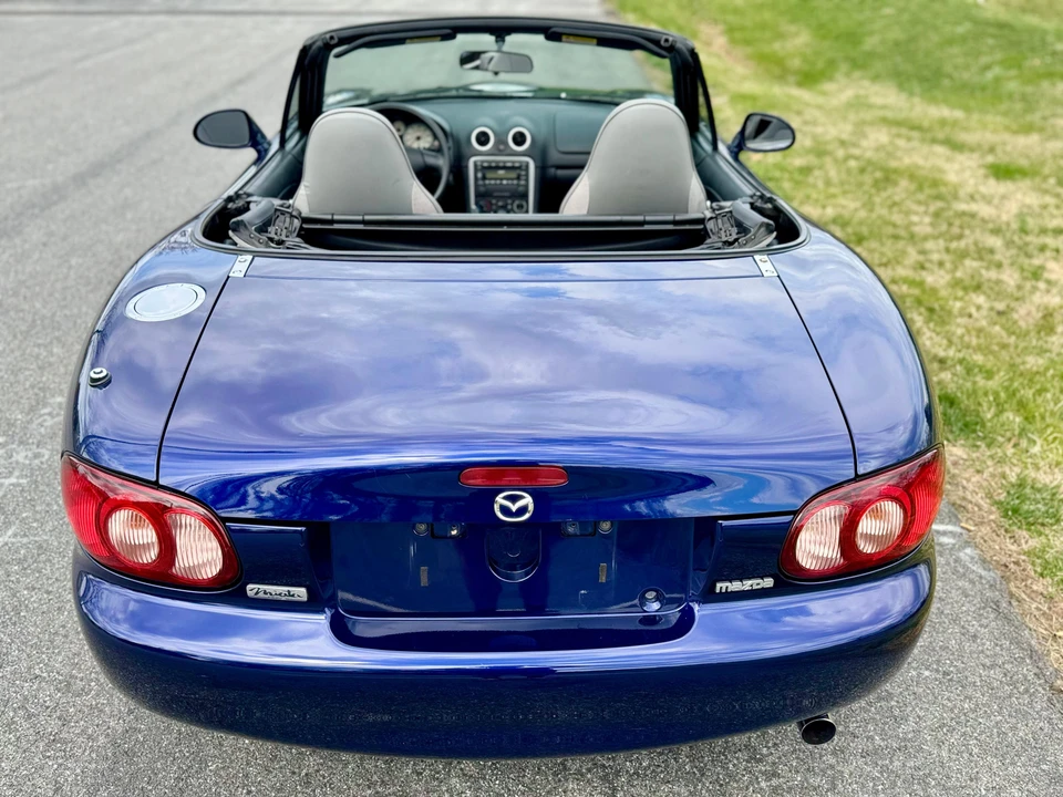 2003 Mazda NB MX-5 Miata - Image 16 of 31