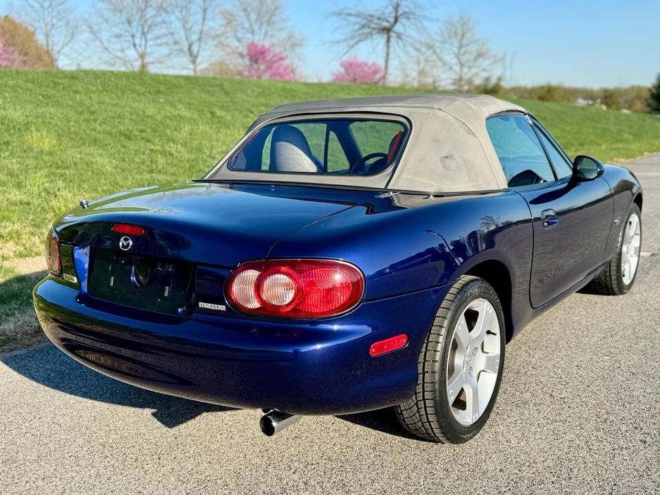 2003 Mazda NB MX-5 Miata - Image 30 of 31