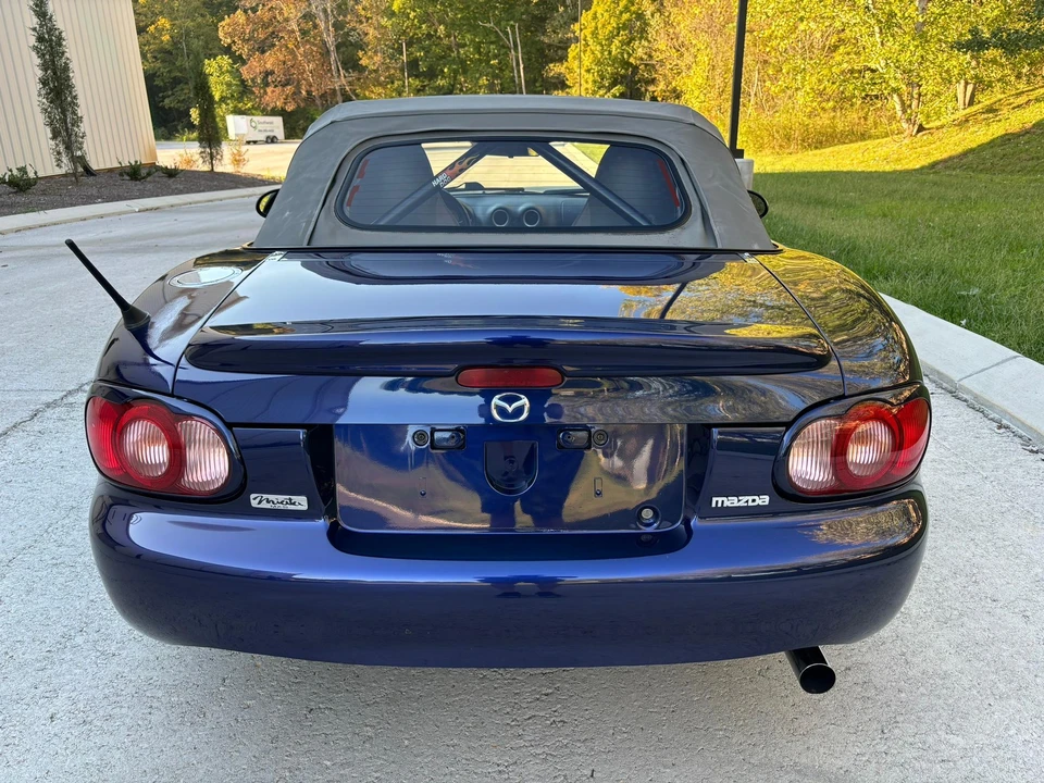 2003 Mazda NB MX-5 Miata - Image 19 of 31