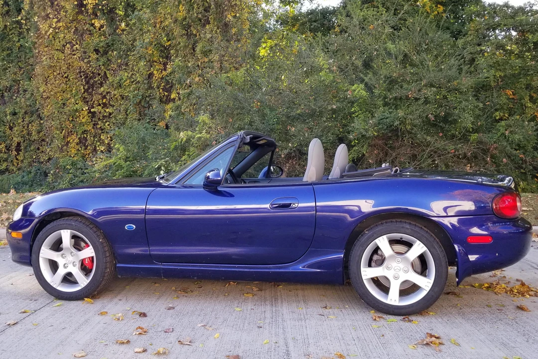 2003 Mazda NB MX-5 Miata - Image 3 of 31