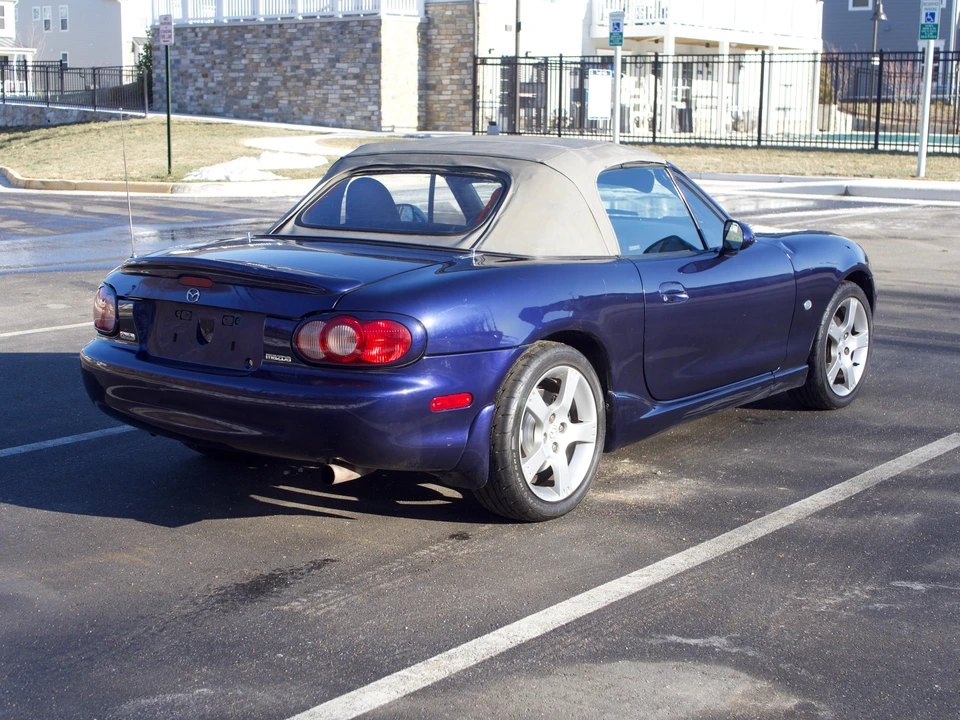 2003 Mazda NB MX-5 Miata - Image 16 of 31