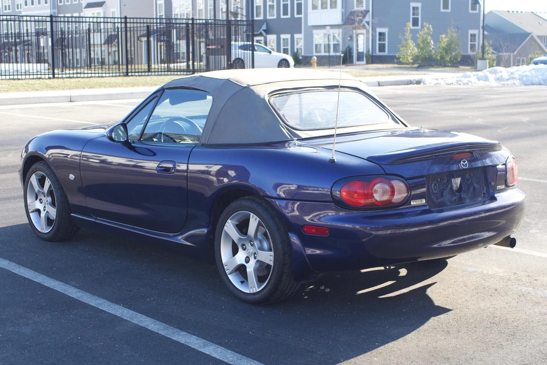 2003 Mazda NB MX-5 Miata - Image 4 of 31