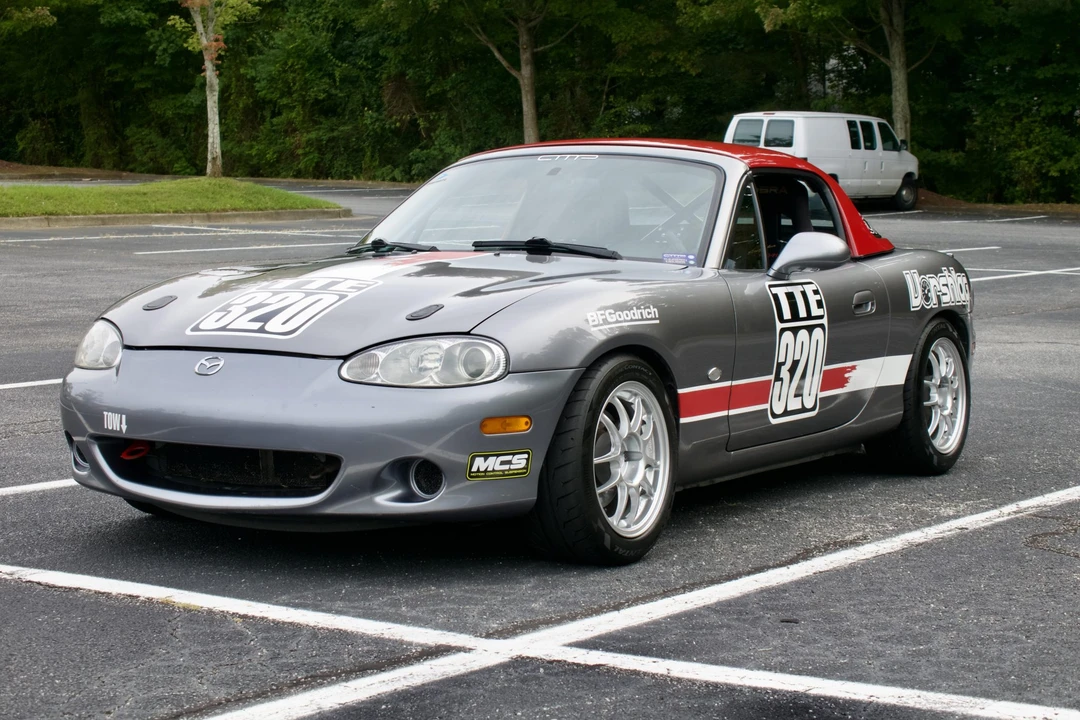 2003 Mazda NB MX-5 Miata - Image 3 of 31