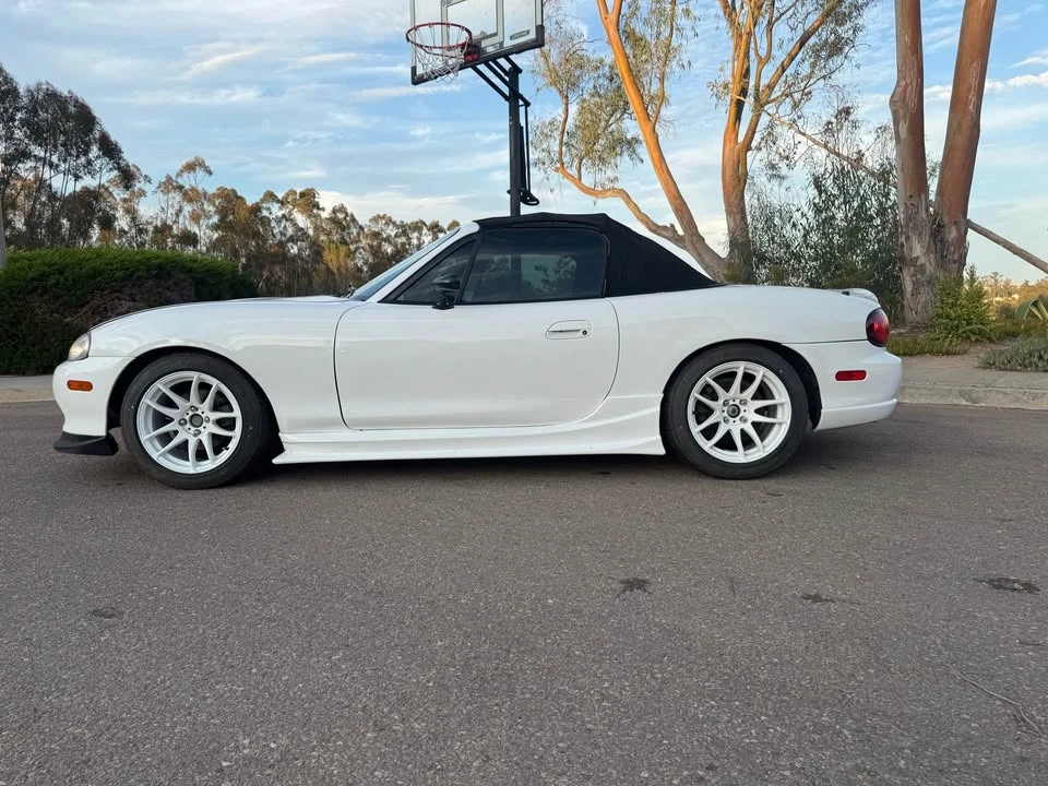 2003 Mazda NB MX-5 Miata - Image 2 of 12