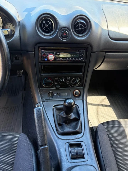 2003 Mazda NB MX-5 Miata - Image 6 of 20