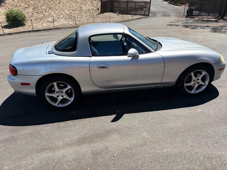 2003 Mazda NB MX-5 Miata - Image 3 of 20