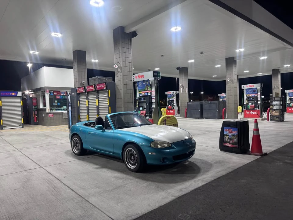 2003 Mazda NB MX-5 Miata - Image 5 of 8