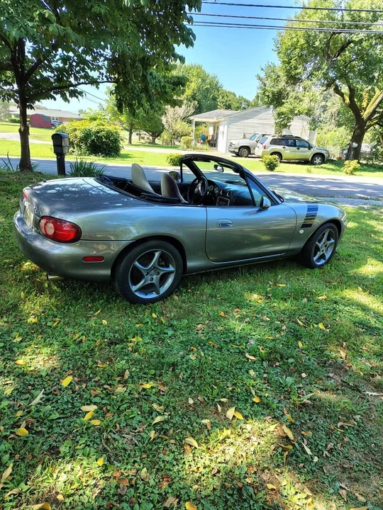 2003 Mazda NB MX-5 Miata - Image 9 of 10