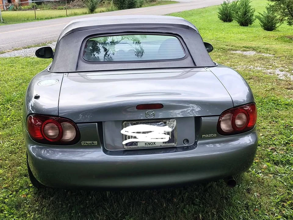 2003 Mazda NB MX-5 Miata - Image 5 of 10