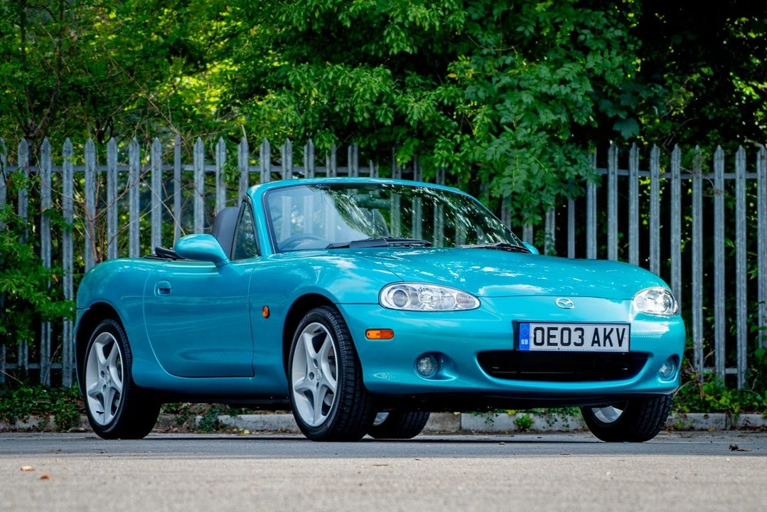 2003 Mazda NB MX-5 Miata - Image 4 of 30