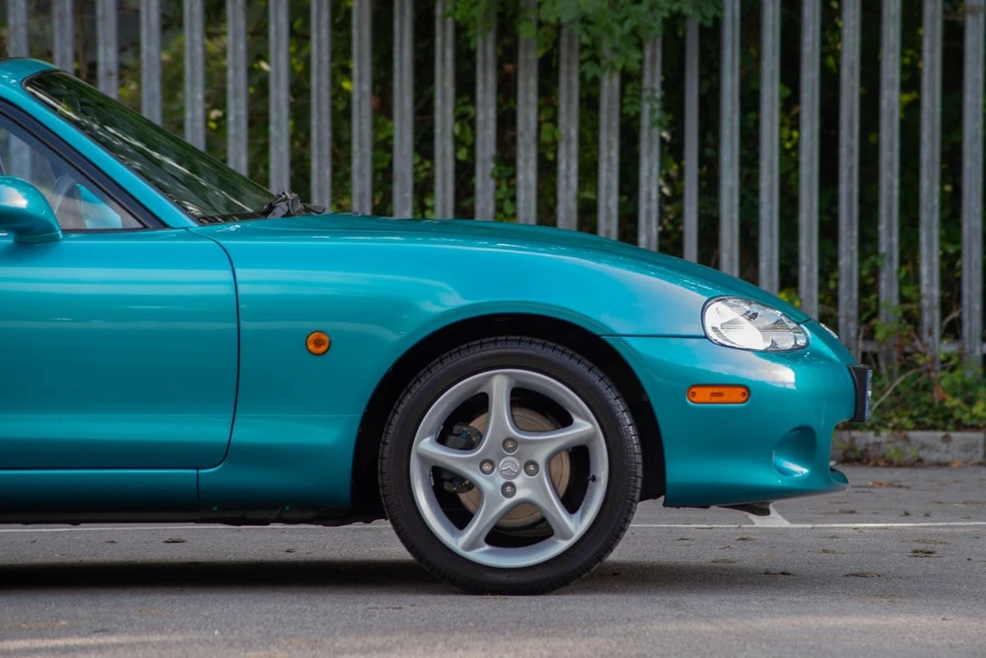 2003 Mazda NB MX-5 Miata - Image 12 of 30