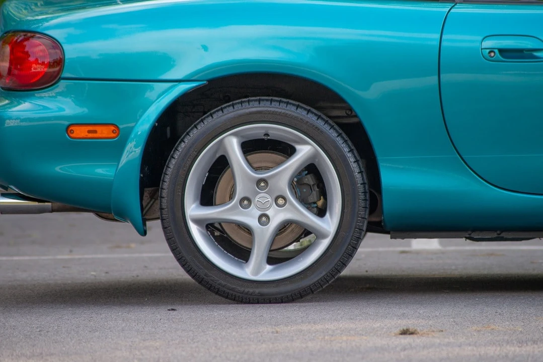 2003 Mazda NB MX-5 Miata - Image 9 of 30
