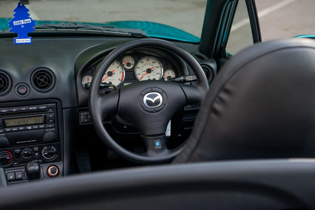 2003 Mazda NB MX-5 Miata - Image 17 of 30