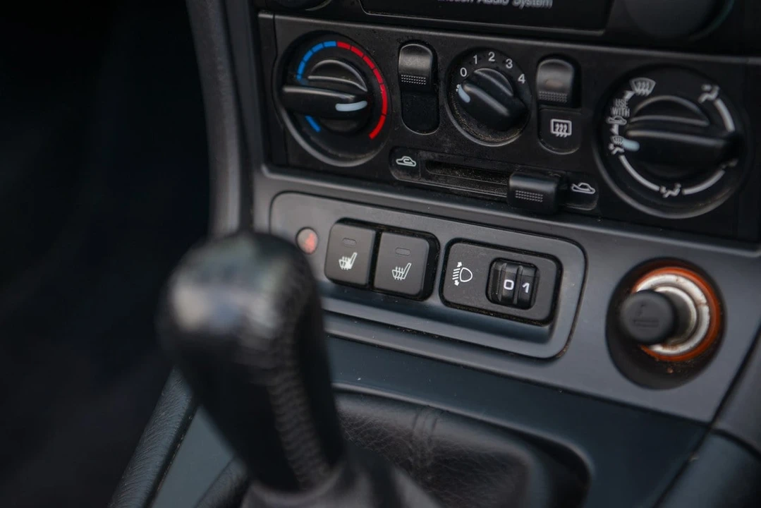 2003 Mazda NB MX-5 Miata - Image 23 of 30