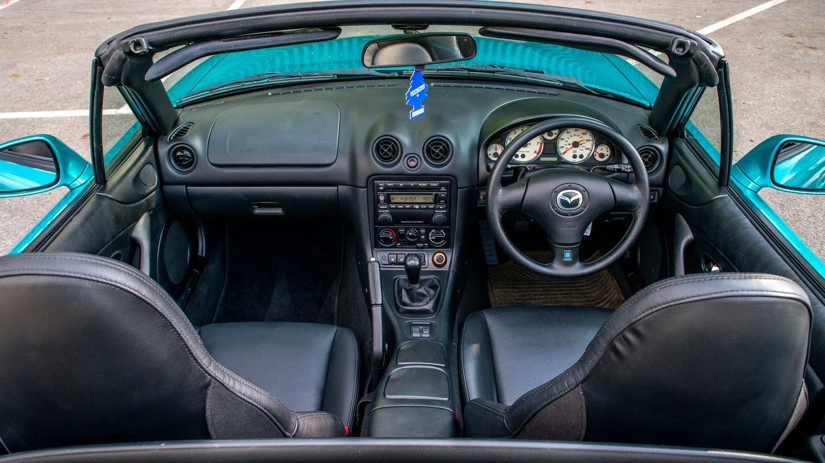 2003 Mazda NB MX-5 Miata - Image 16 of 30