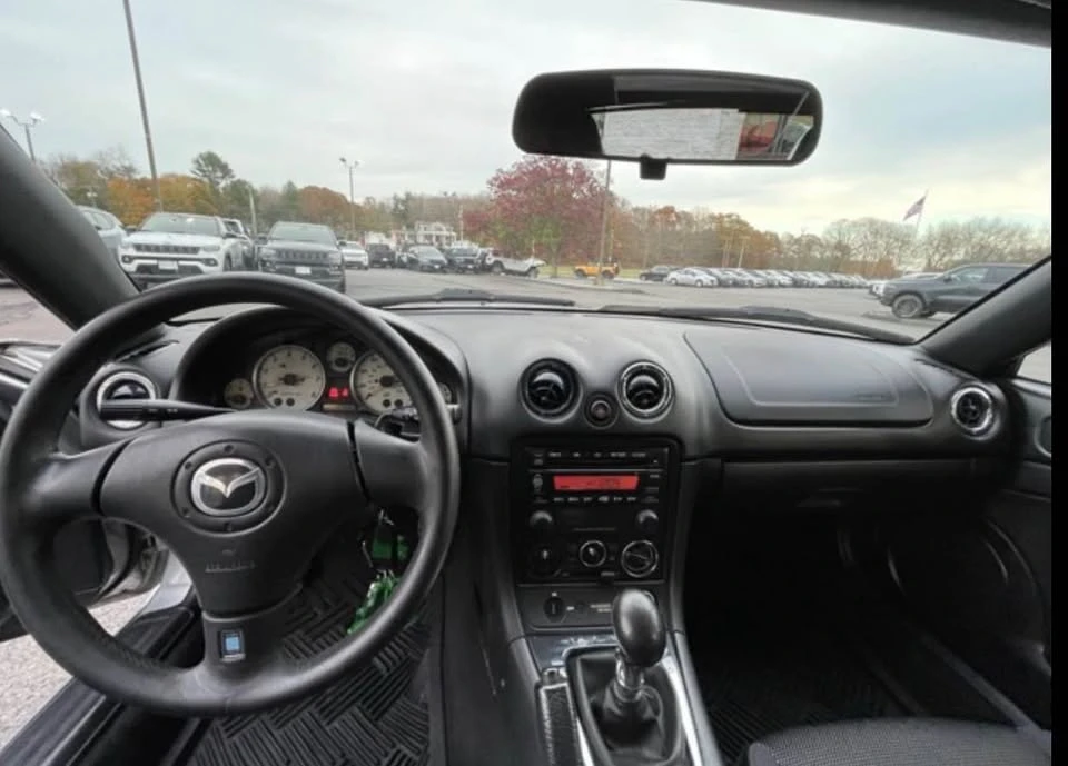 2003 Mazda NB MX-5 Miata - Image 9 of 10