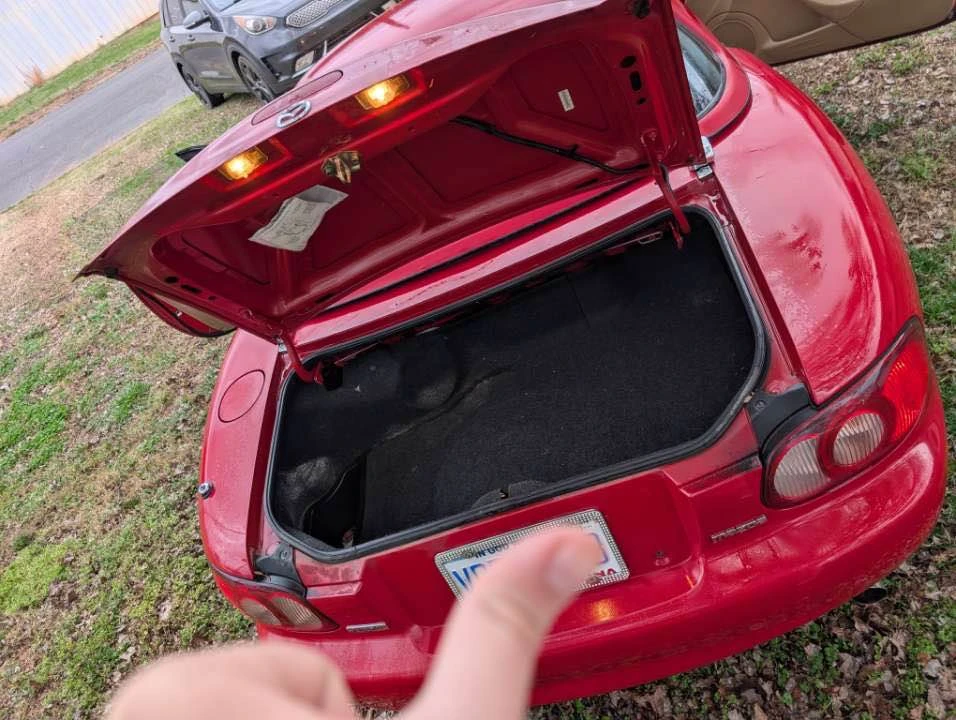 2003 Mazda NB MX-5 Miata - Image 8 of 10