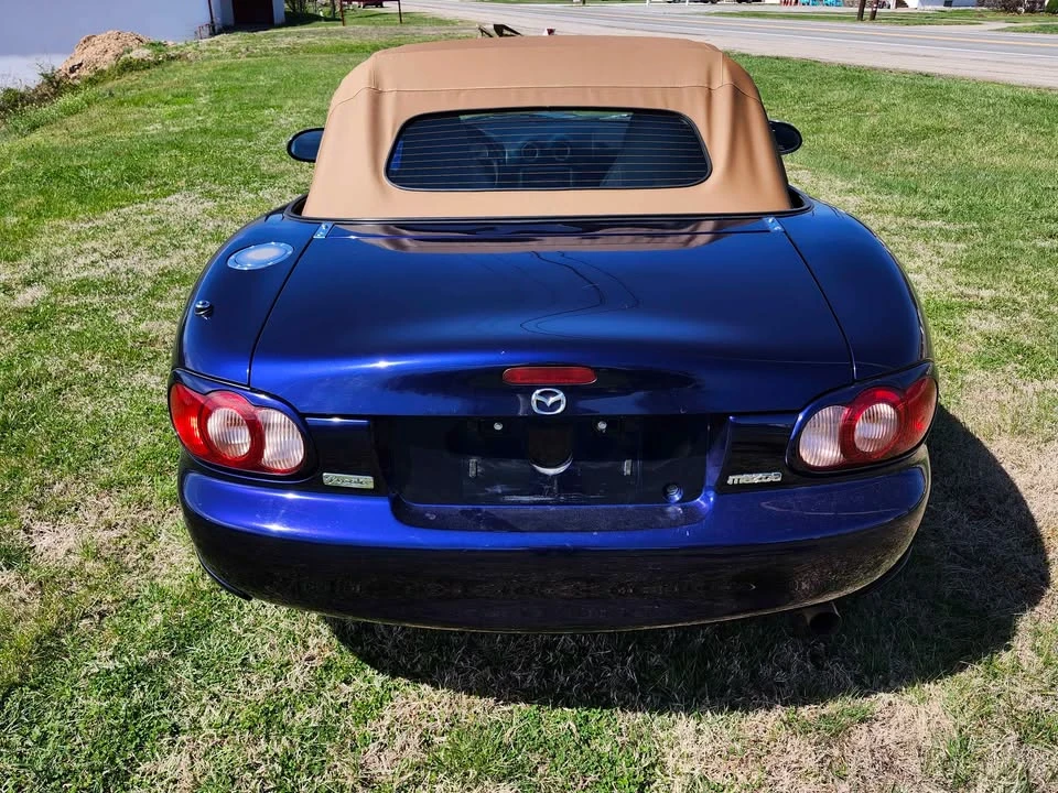 2003 Mazda NB MX-5 Miata - Image 3 of 10