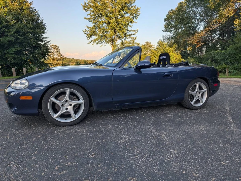 2003 Mazda NB MX-5 Miata - Image 6 of 17