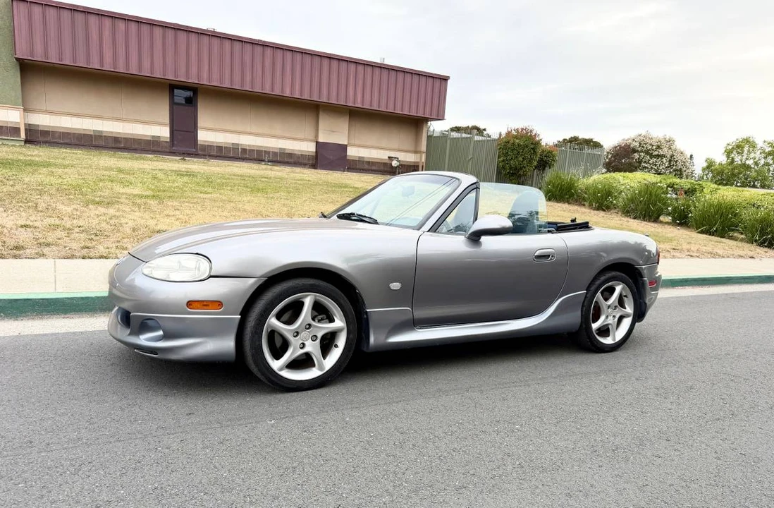 2003 Mazda NB MX-5 Miata - Image 2 of 23