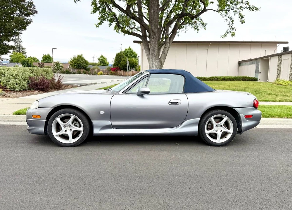 2003 Mazda NB MX-5 Miata - Image 10 of 23
