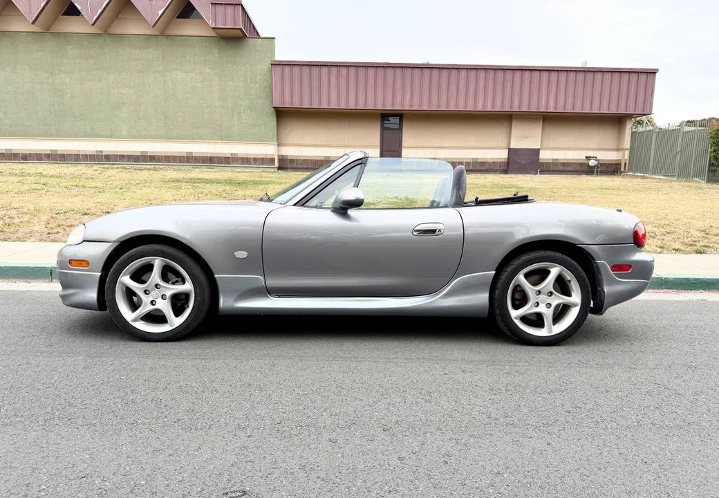 2003 Mazda MX-5 - Image 3 of 23