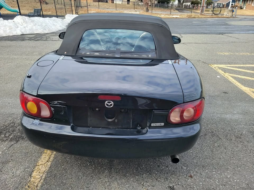 2003 Mazda NB MX-5 Miata - Image 9 of 10