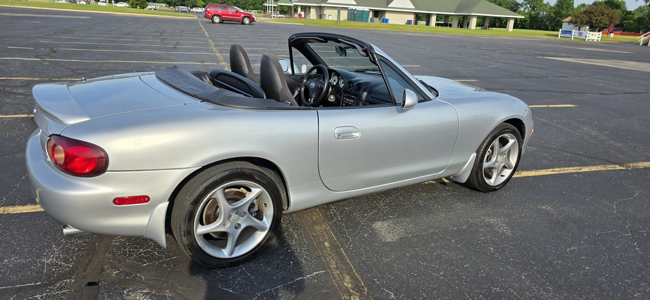2003 Mazda NB MX-5 Miata - Image 3 of 12