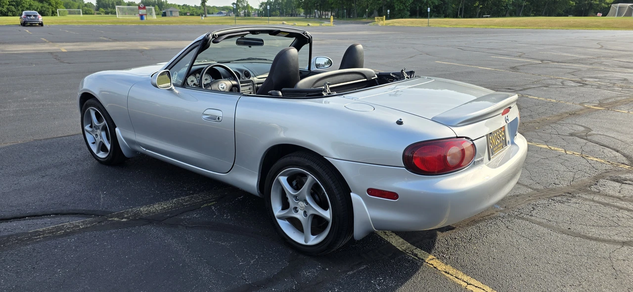 2003 Mazda NB MX-5 Miata - Image 6 of 12